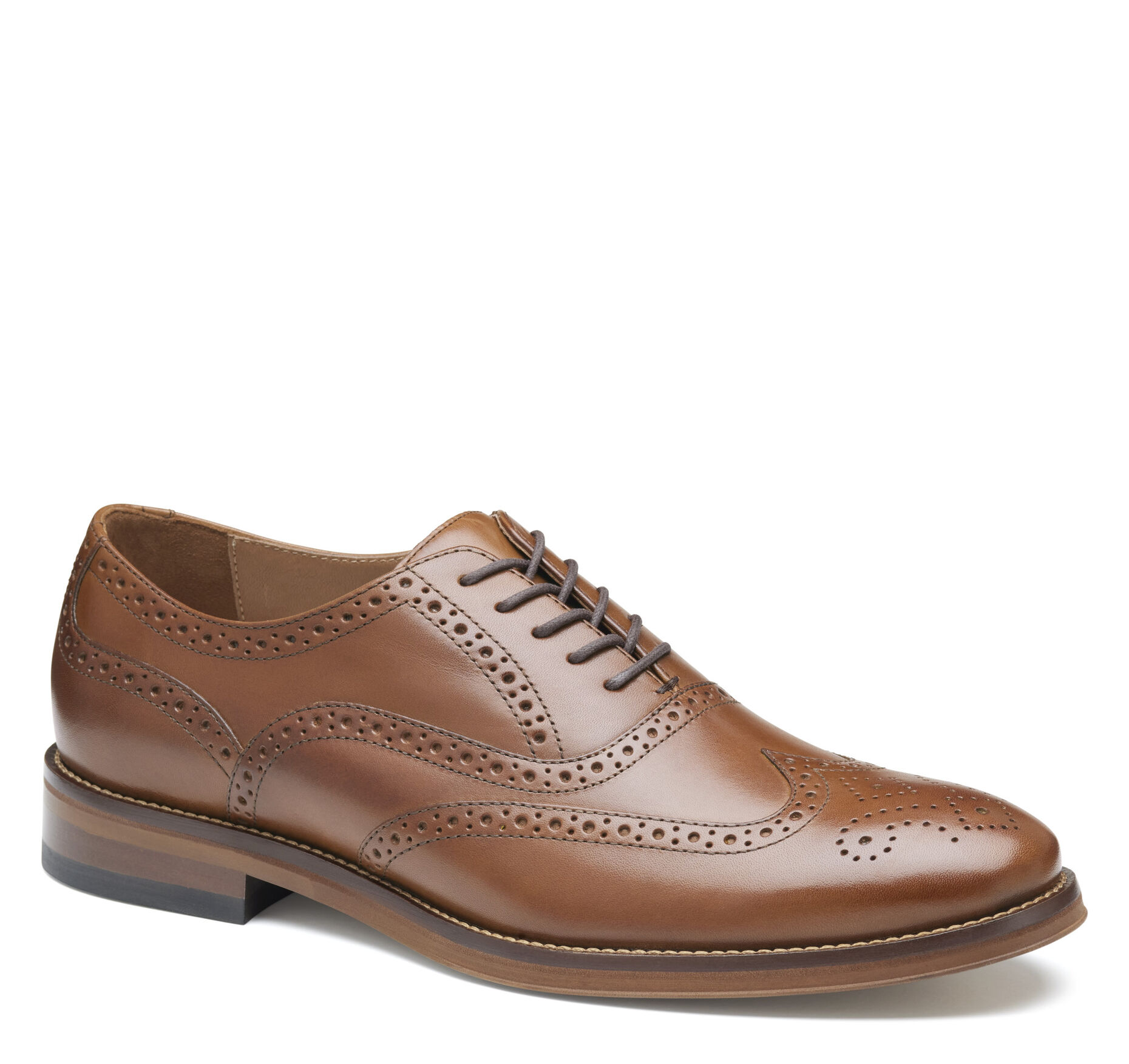 Johnston & Murphy Men’s Sutton Wingtip Shoe