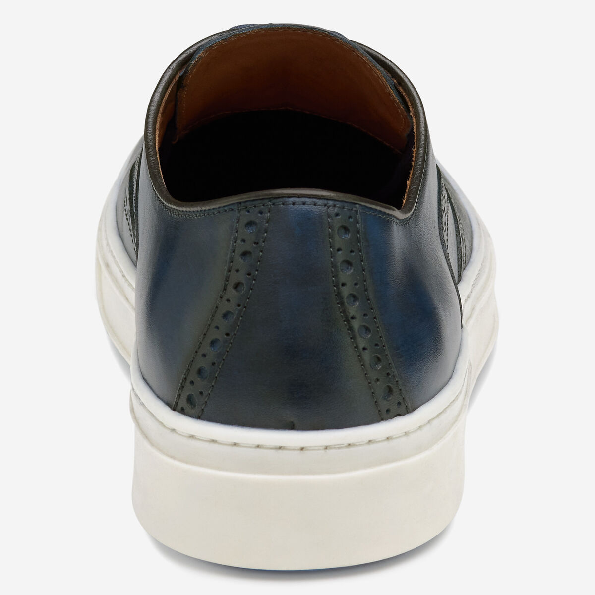 Hollins Wingtip image number null