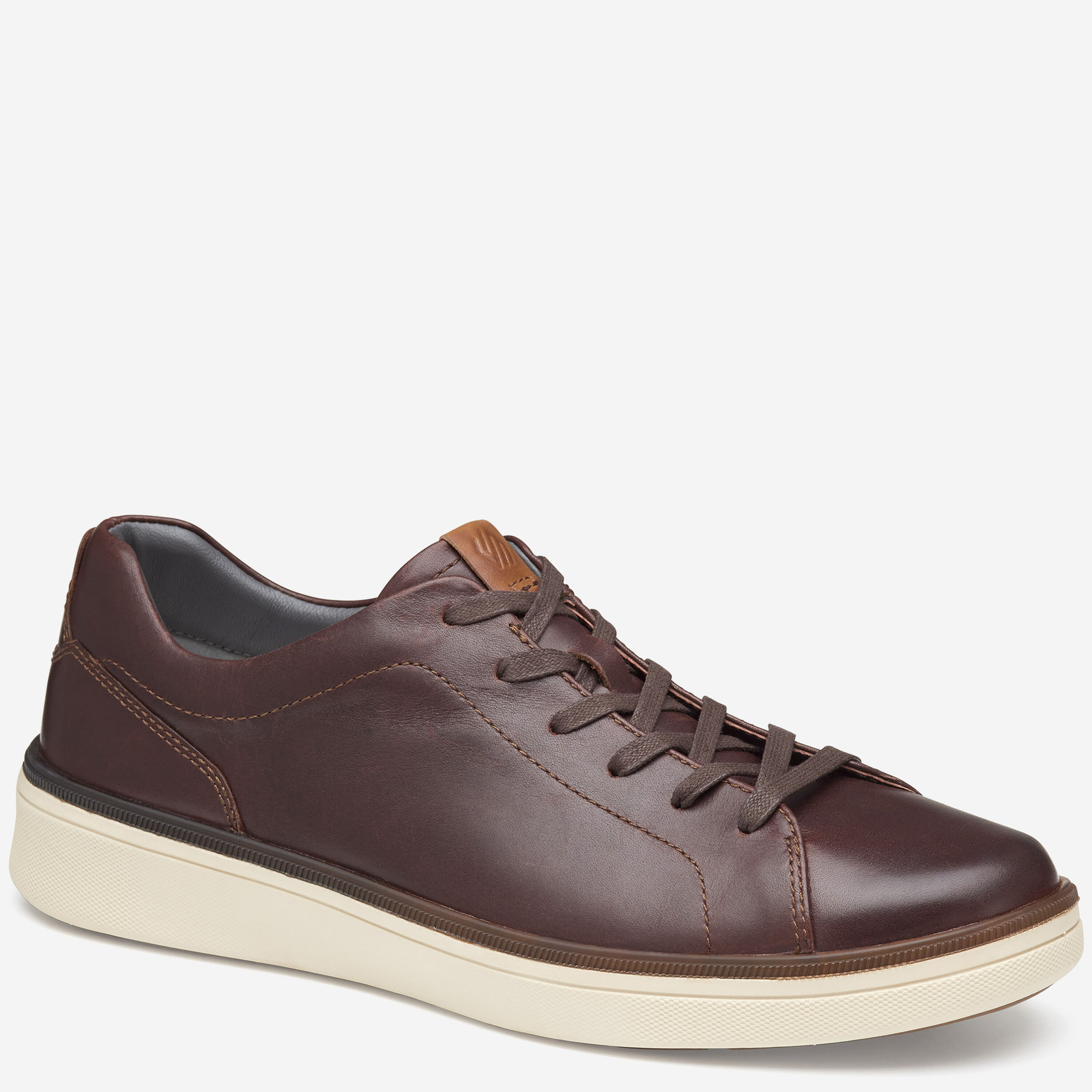 ❤️Johnson & Murphy XC4 Summit Moc Toe Waterproof Shoe in Mahogany. Men main image 3
