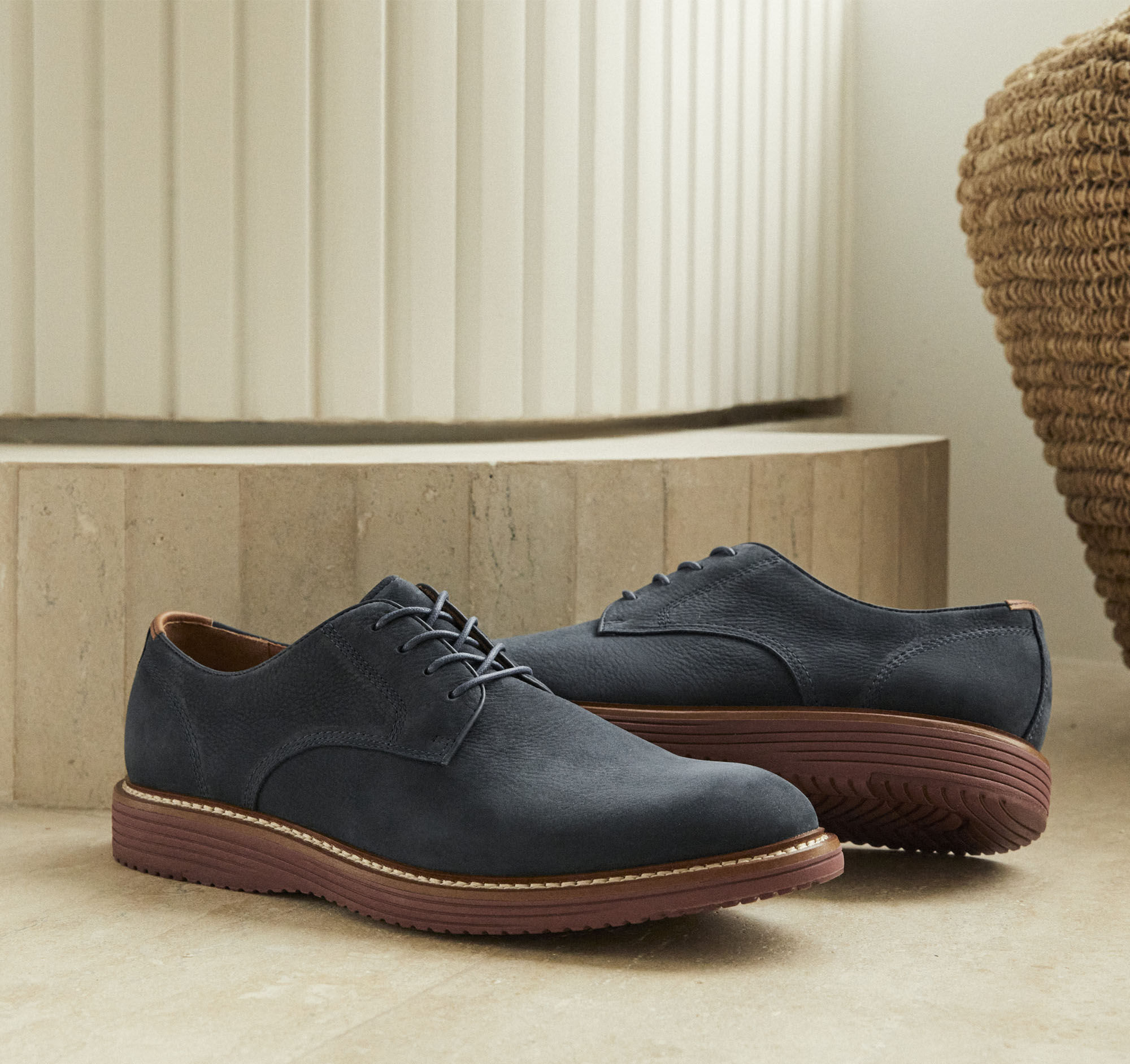 Men's Upton Plain Toe in Navy Nubuck | Johnston & Murphy
