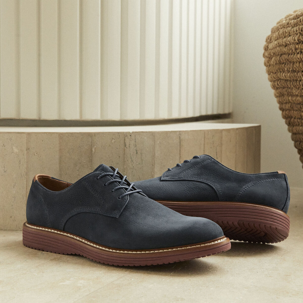 Upton Plain Toe image number null