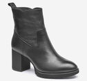 Izzie Bootie image number null