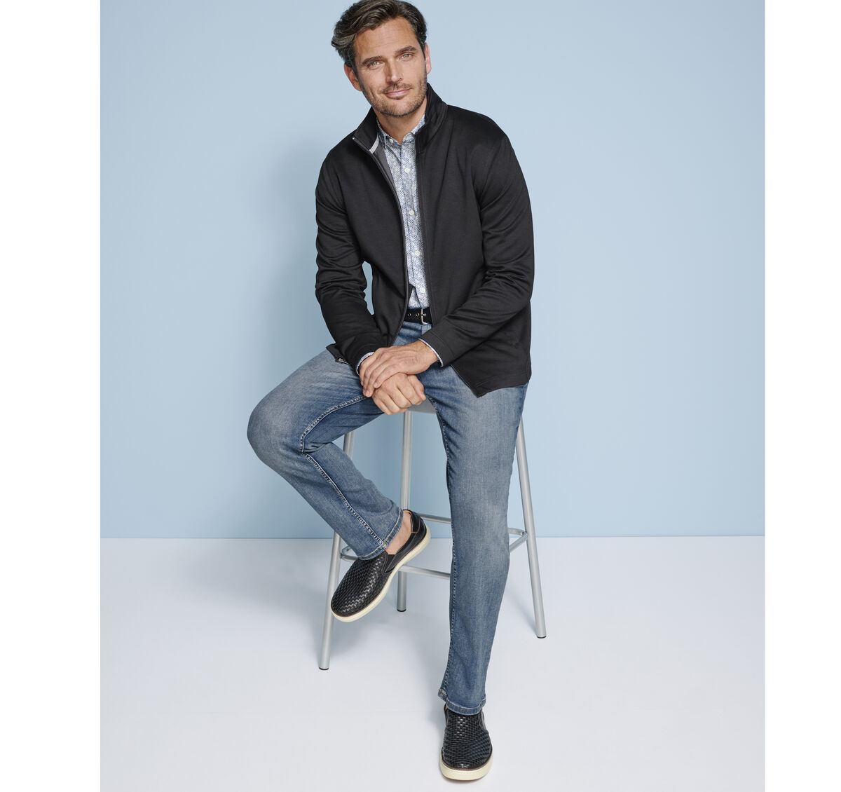 Essential Full Zip image number null