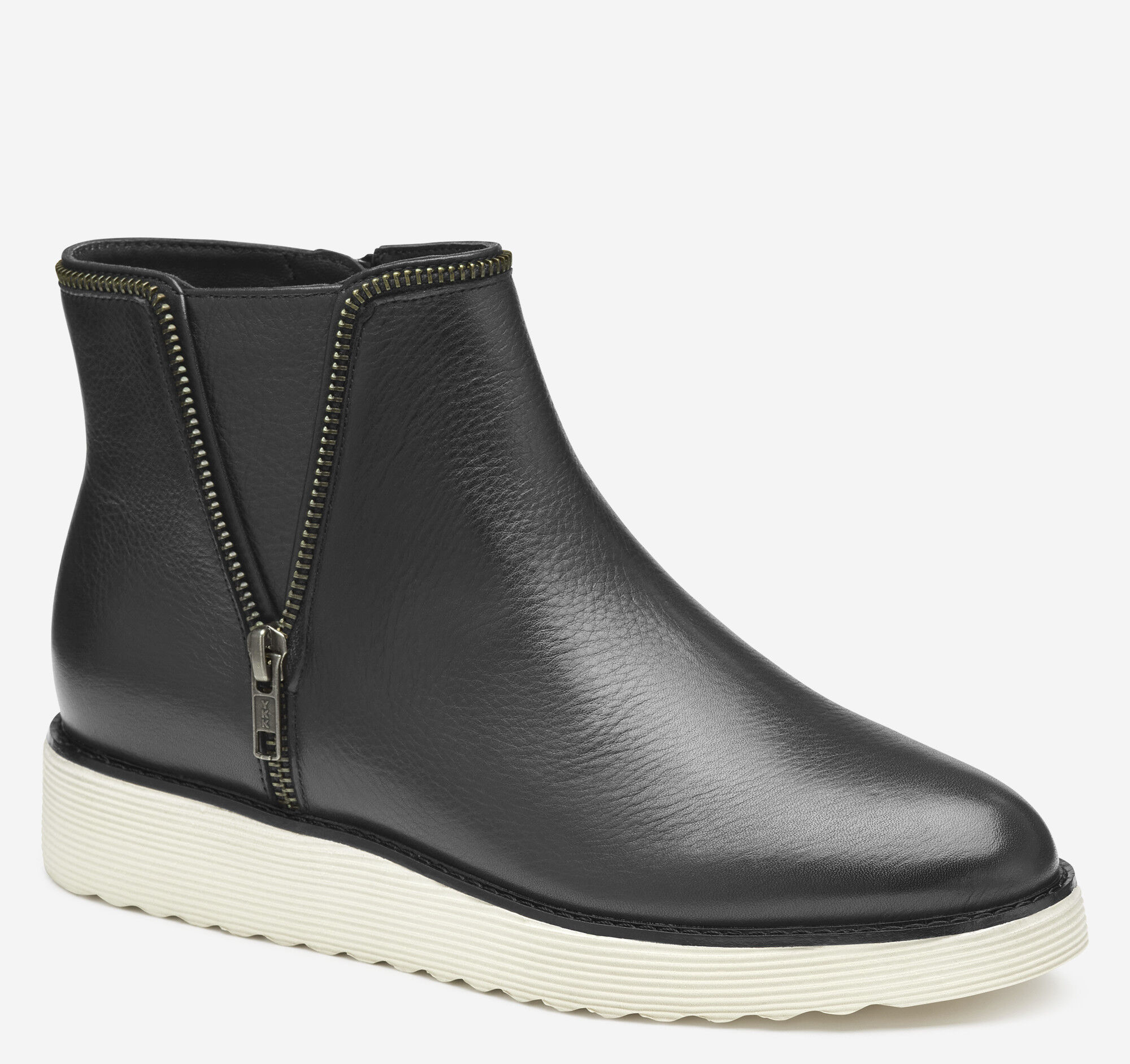 Women's Mitzi Zipper Bootie in Black Calfskin | Johnston & Murphy