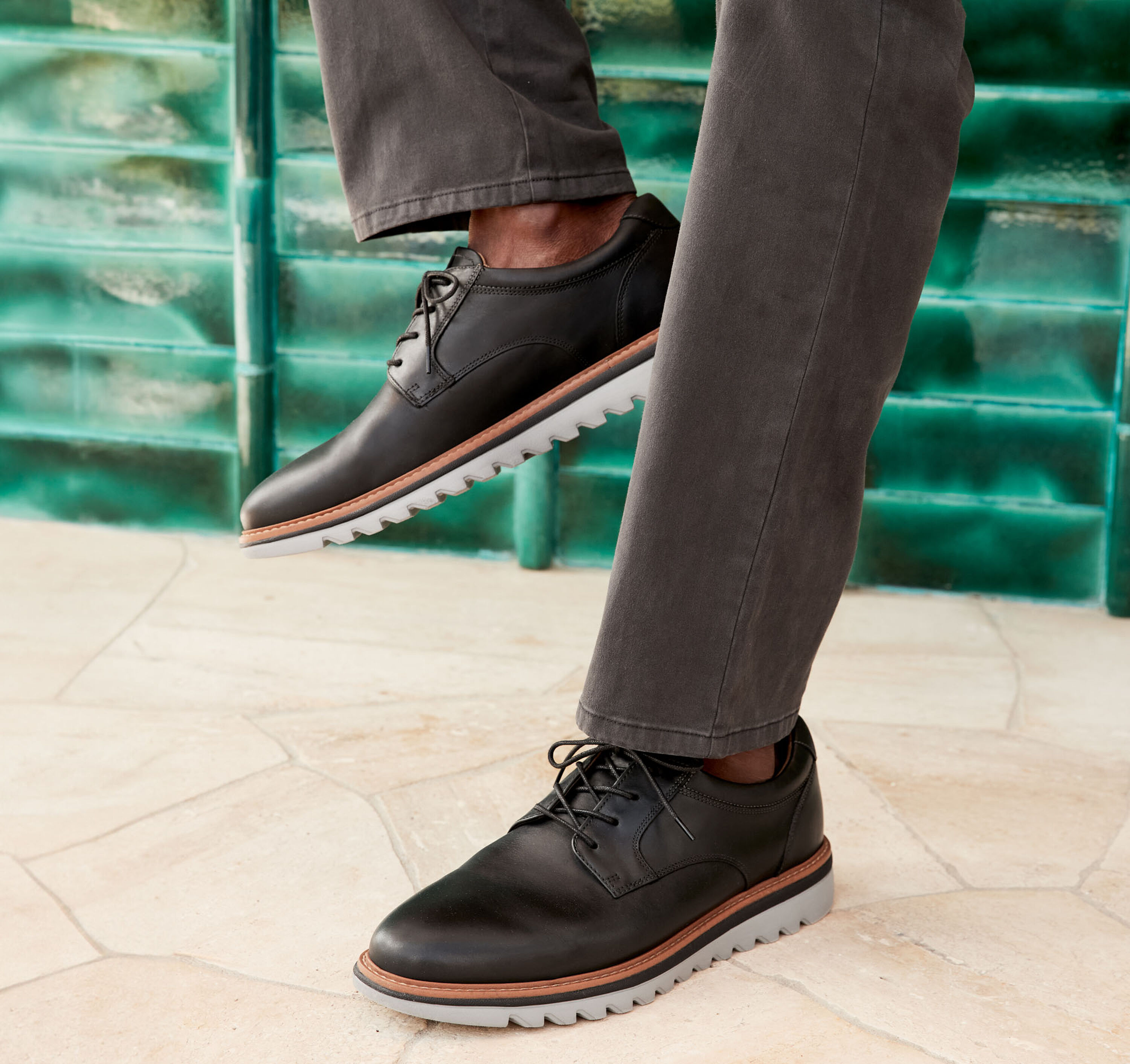 Johnston & Murphy Men's Braydon Plain Toe - Black Full Grain - Size 8.5 - M