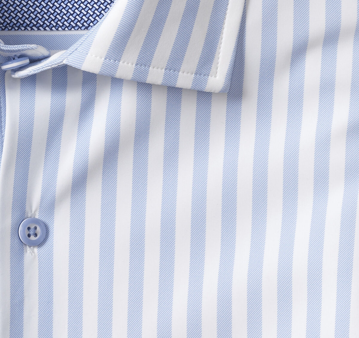 XC+&trade; Motion Long-Sleeve Dress Knit Shirt image number null