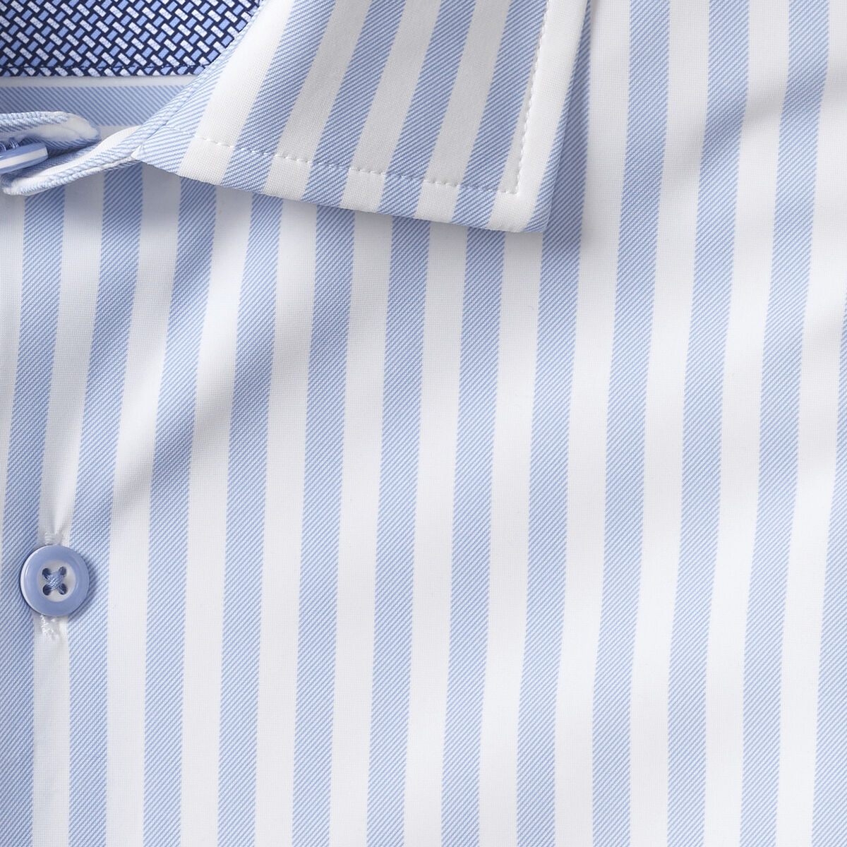 XC4® Motion Long-Sleeve Dress Knit Shirt image number null