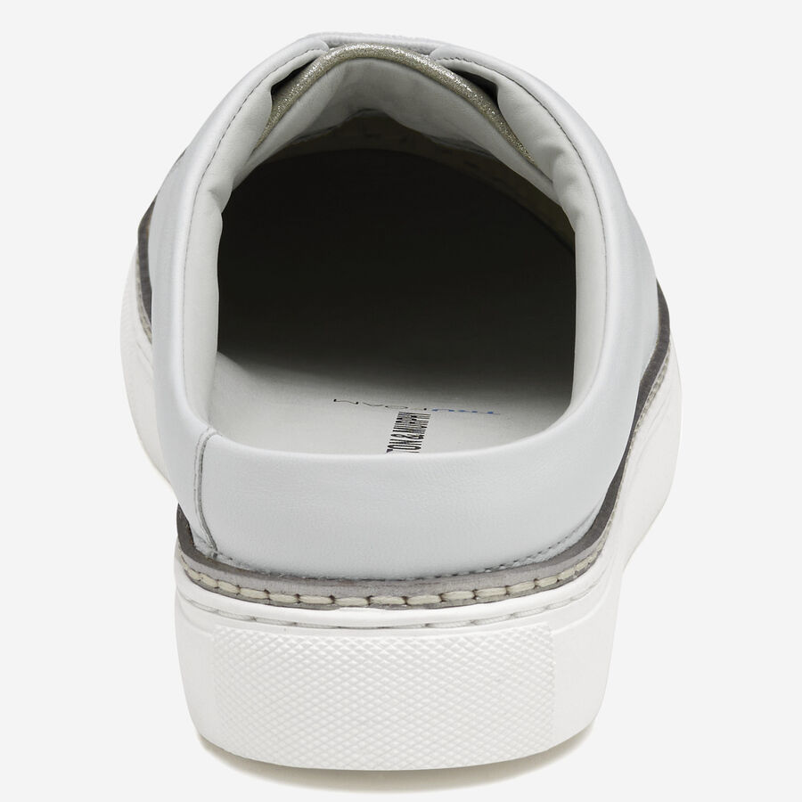 Callie Mule image number null