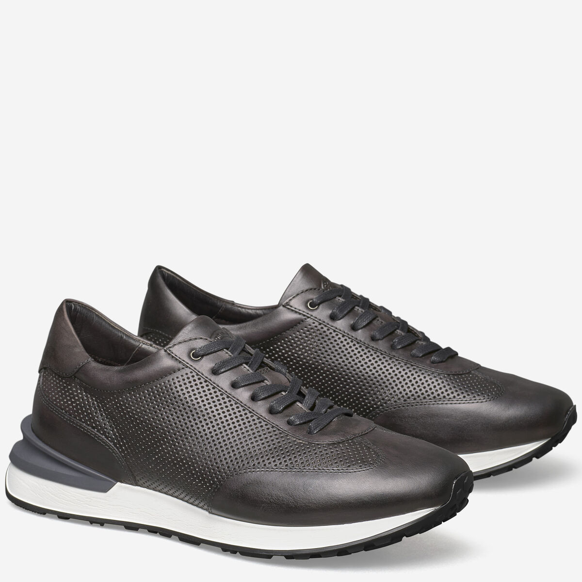 Briggs Perfed U-Throat image number null