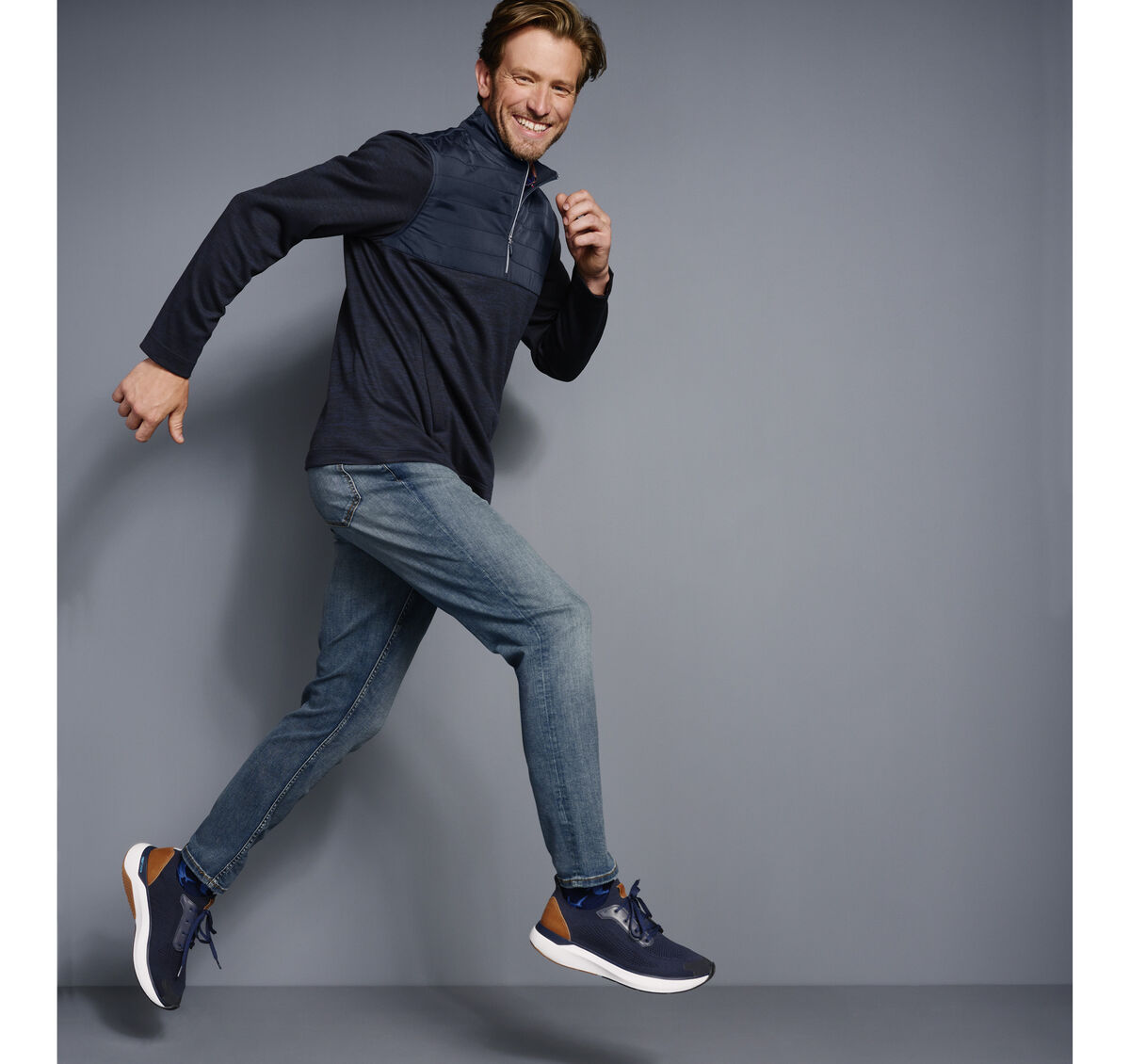 XC4&reg; Quilted Quarter-Zip image number null