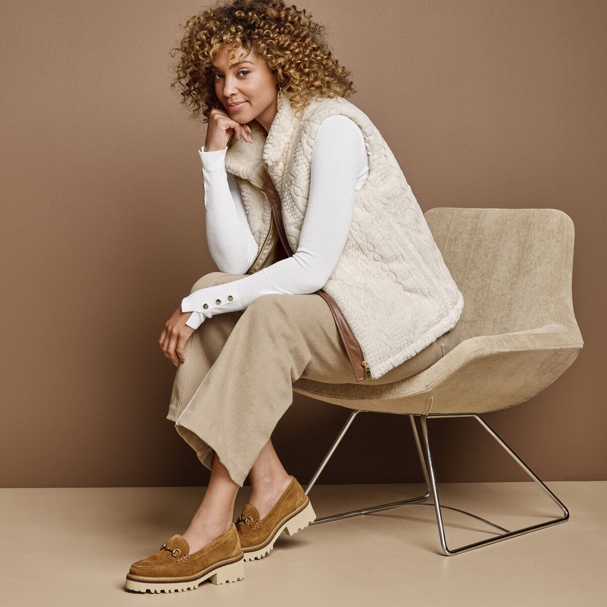 Cable Faux-Fur Vest image number null