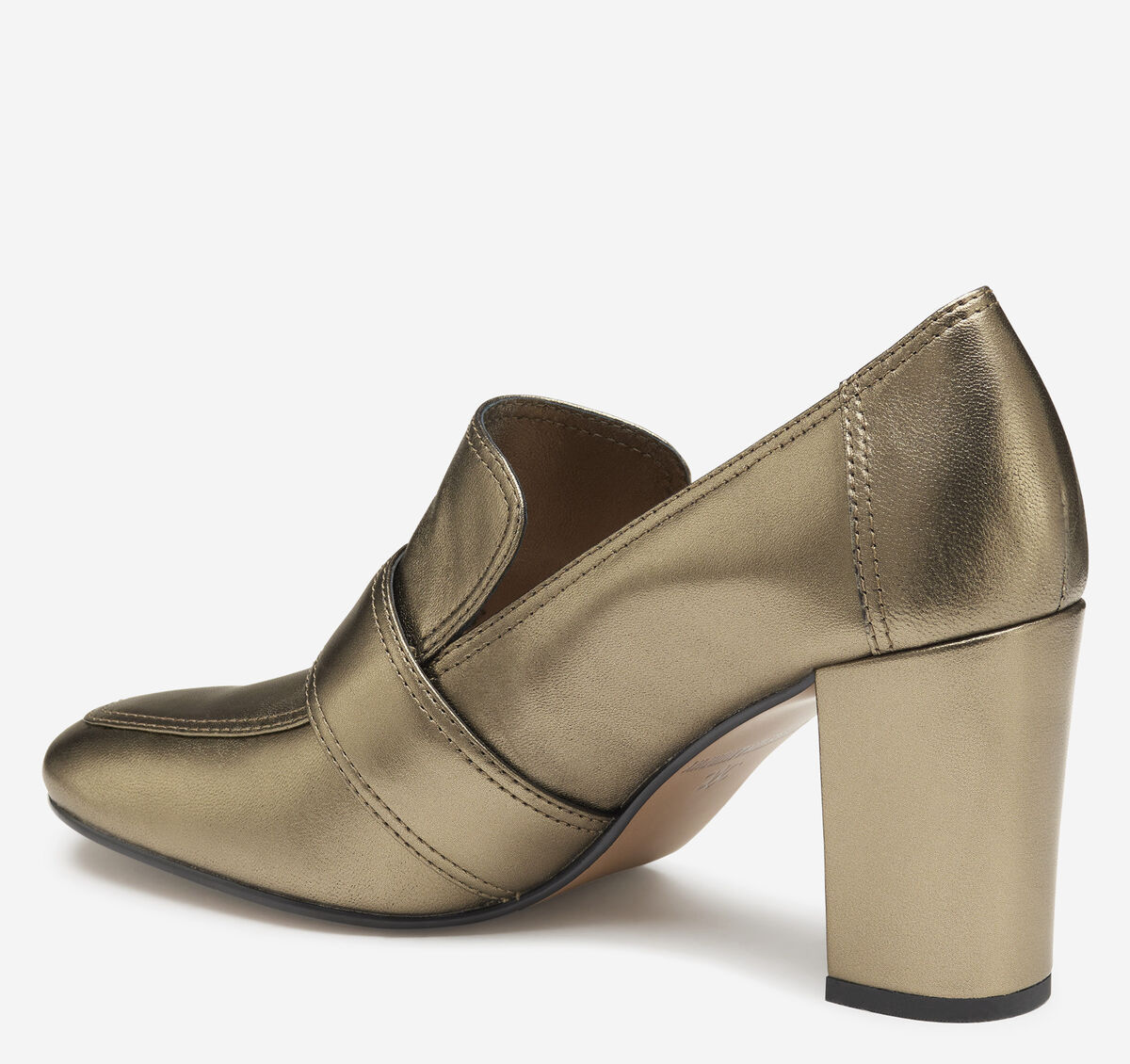 Charlotte Loafer image number null