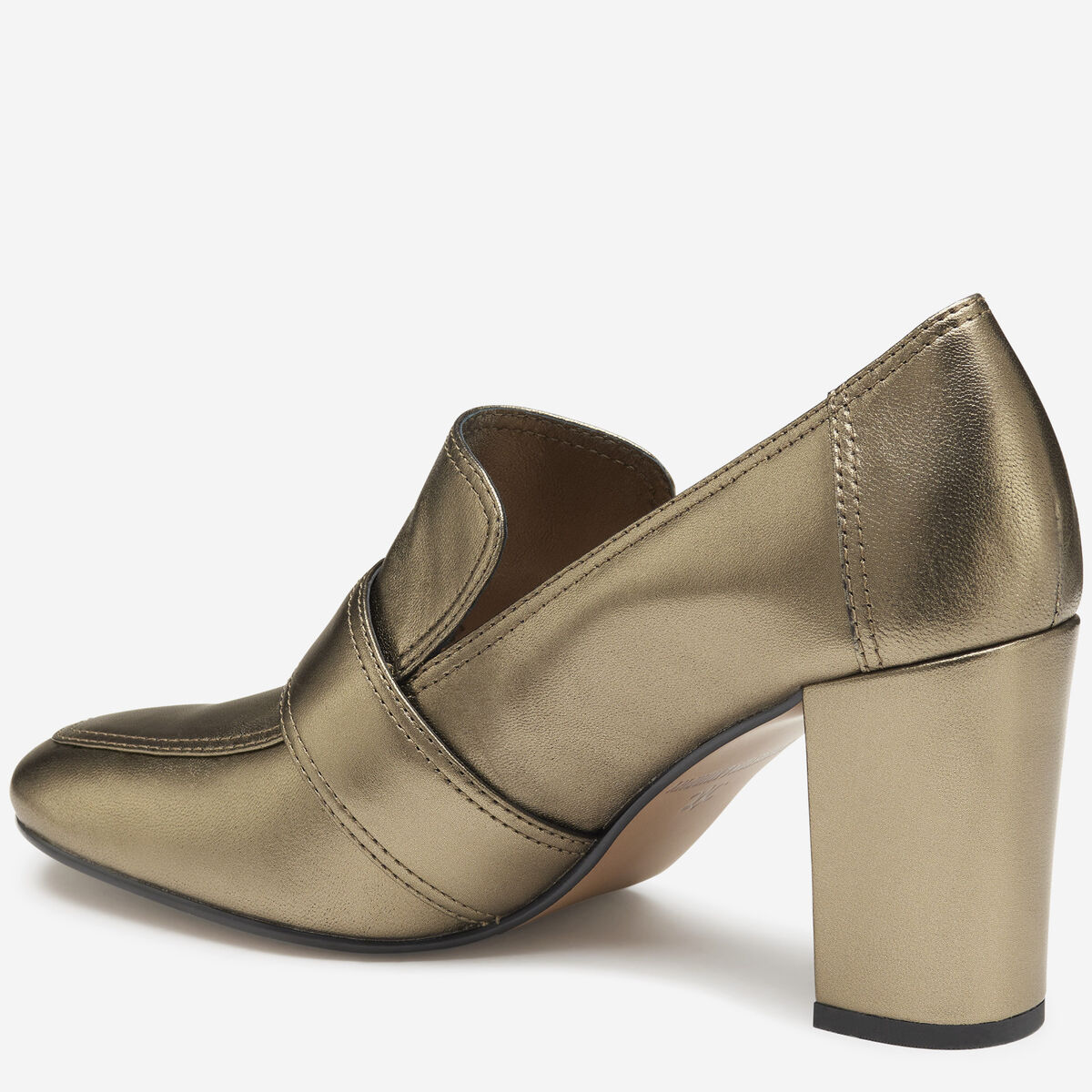 Charlotte Loafer image number null