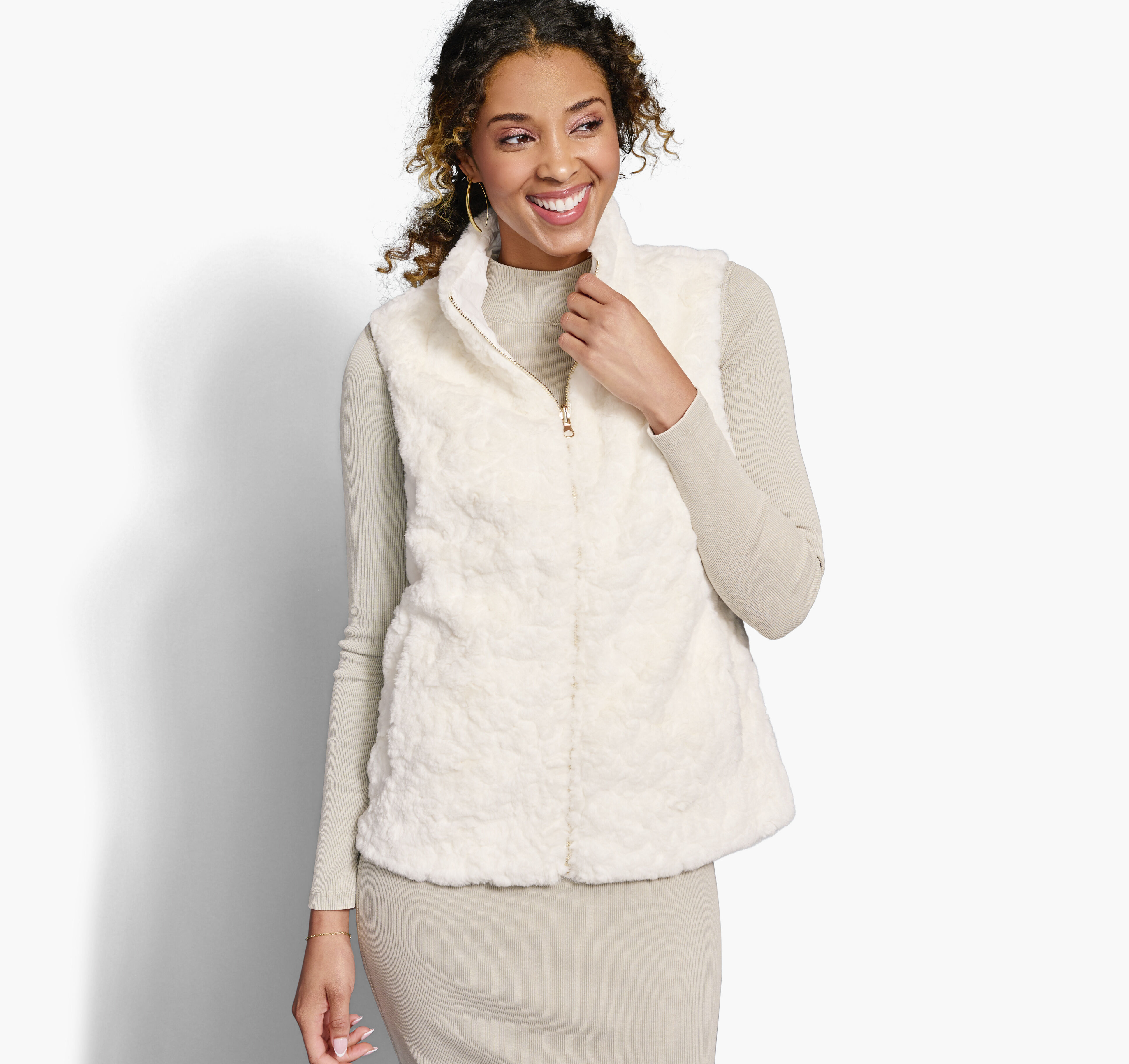 Women's Reversible Faux-Fur vest | Johnston & Murphy