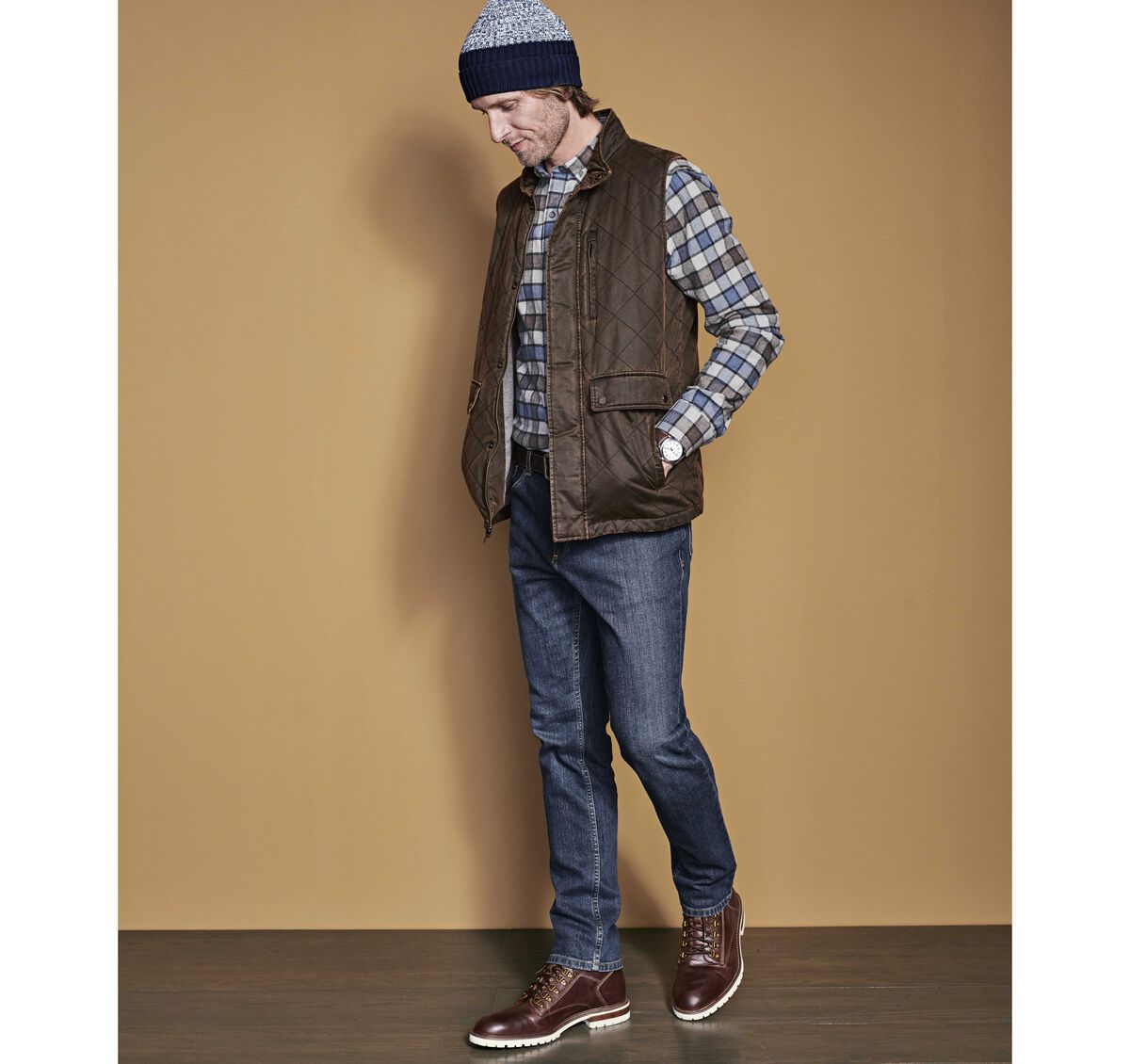 Antiqued-Cotton Vest image number null