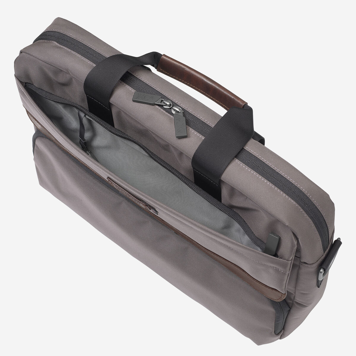 XC4 Briefcase image number null