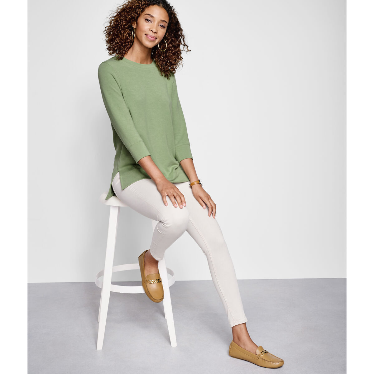 Side-Slit Pullover image number null
