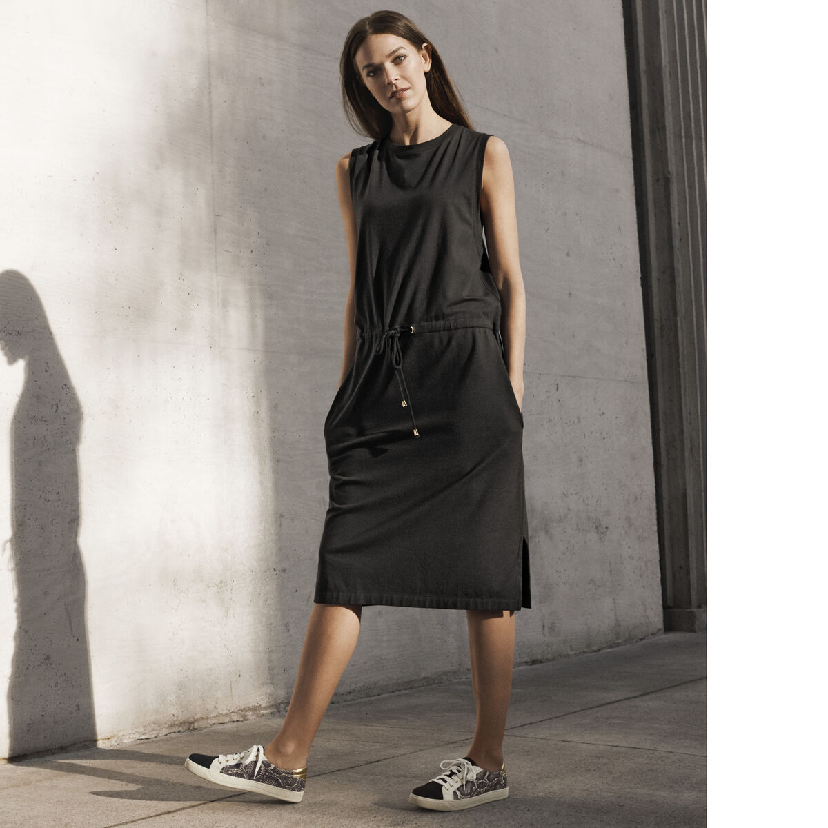 Emerson image number null