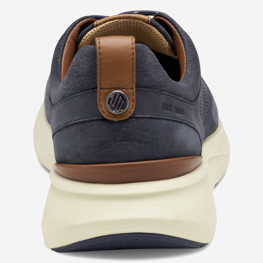 XC+™ Declan U-Throat image number null