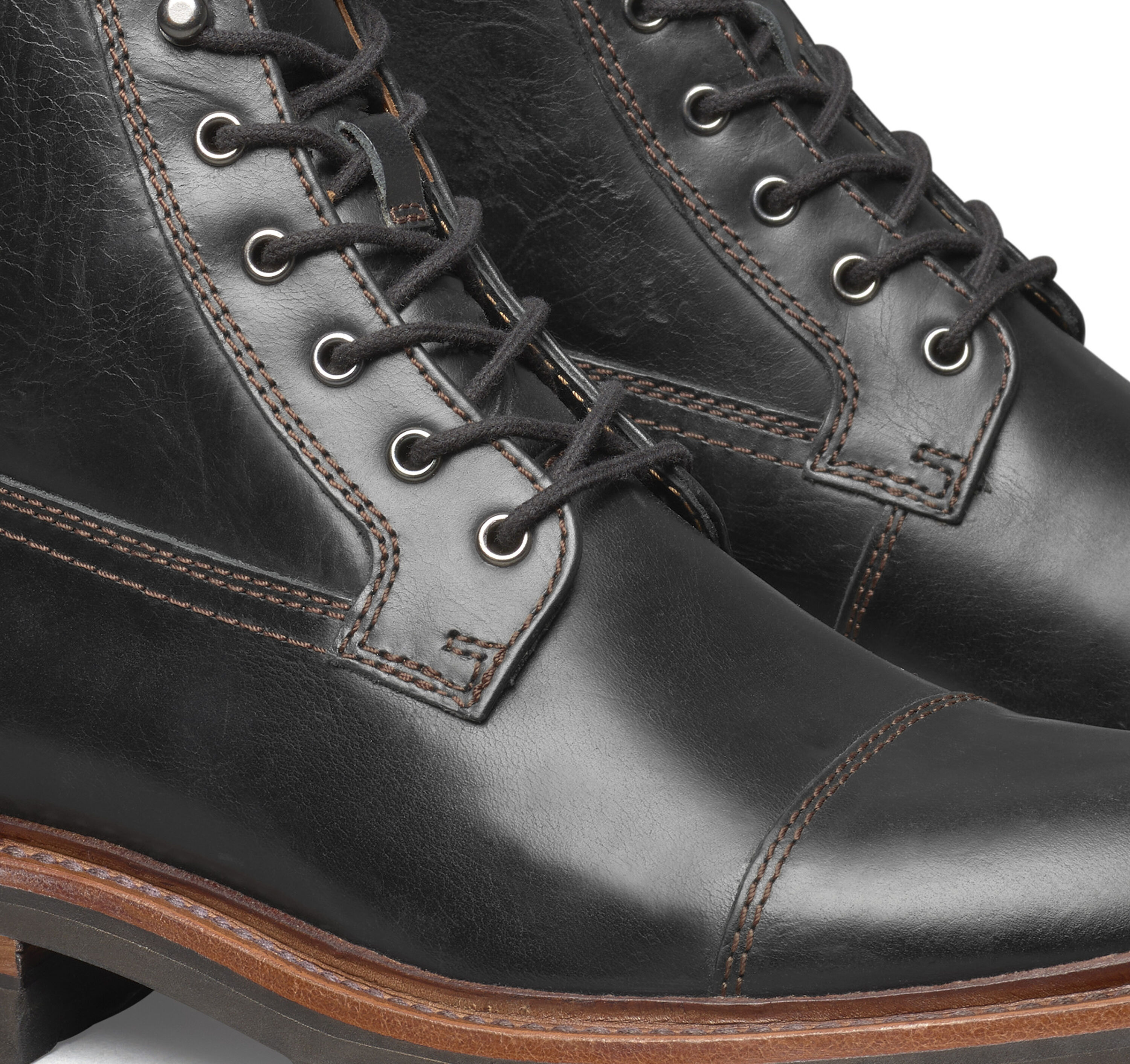 Men\'s Lingotto Cap Toe, Lug Sole Boot US 9.5 in Black, NEW! w/ box 1000 Mile Cap-Toe Classic Boot - Work Boots | Wolverine Footwear main image 3