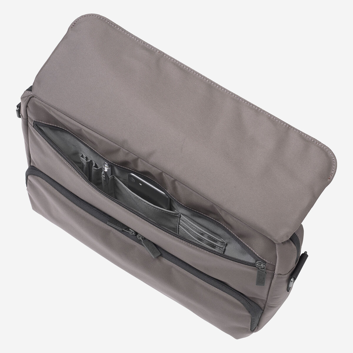 XC4 Briefcase image number null