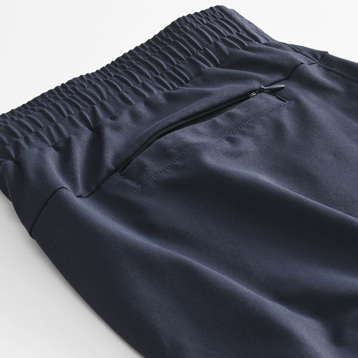 Essential Shorts image number null