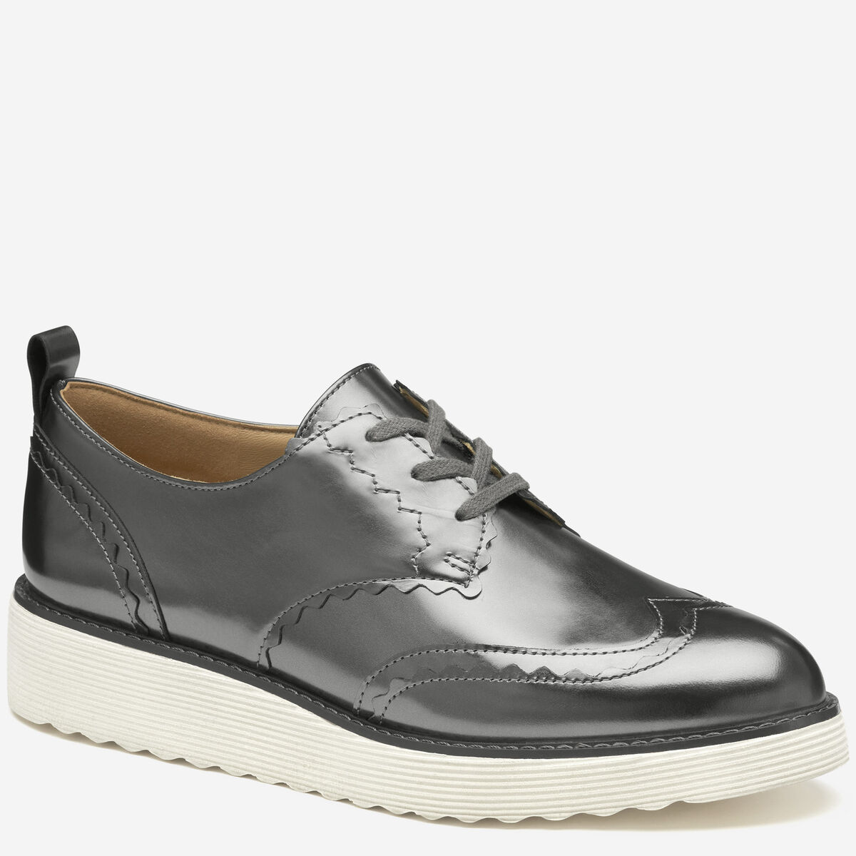 Mitzi Scalloped Wingtip image number null