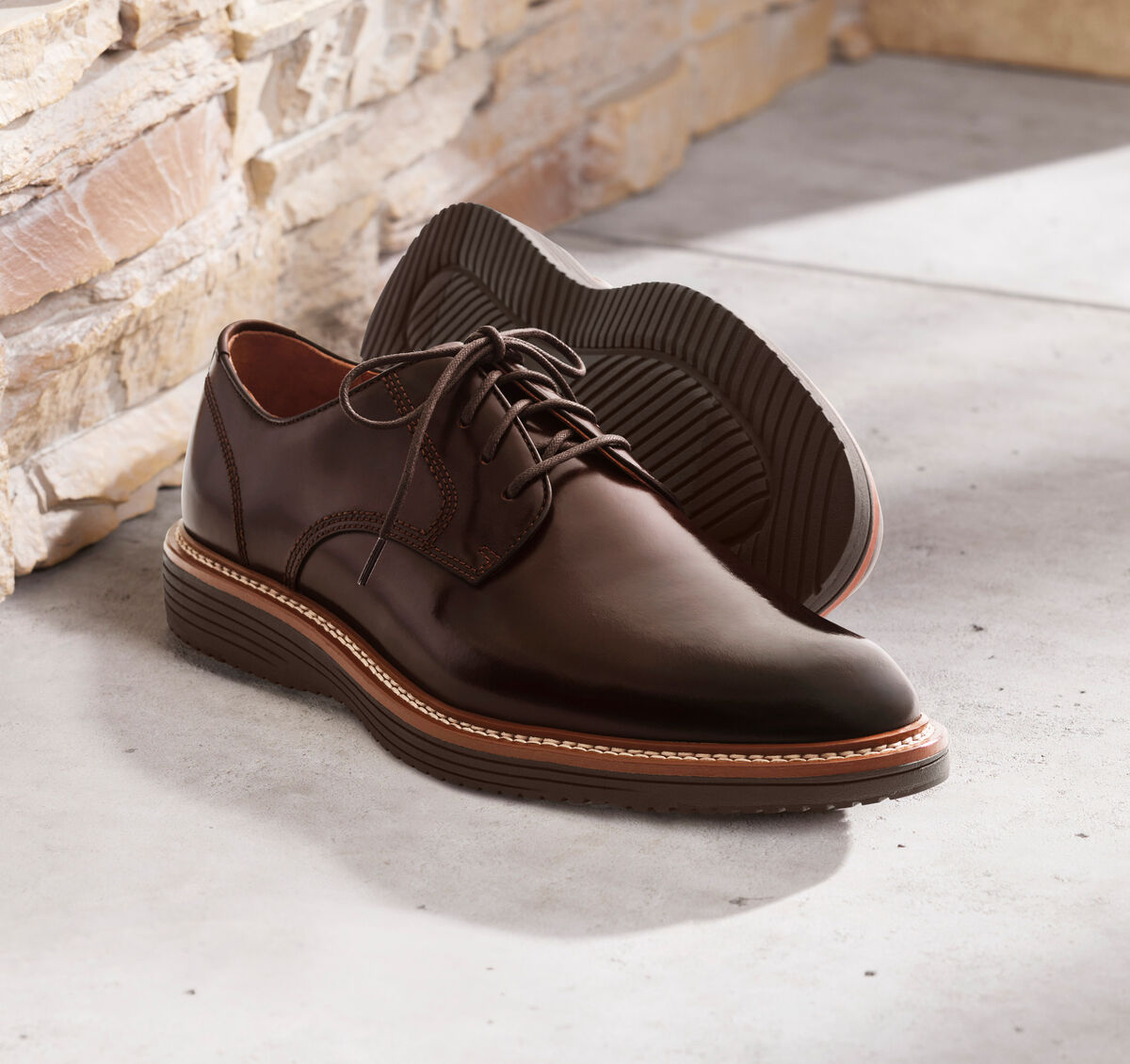 Upton Dress Plain Toe image number null