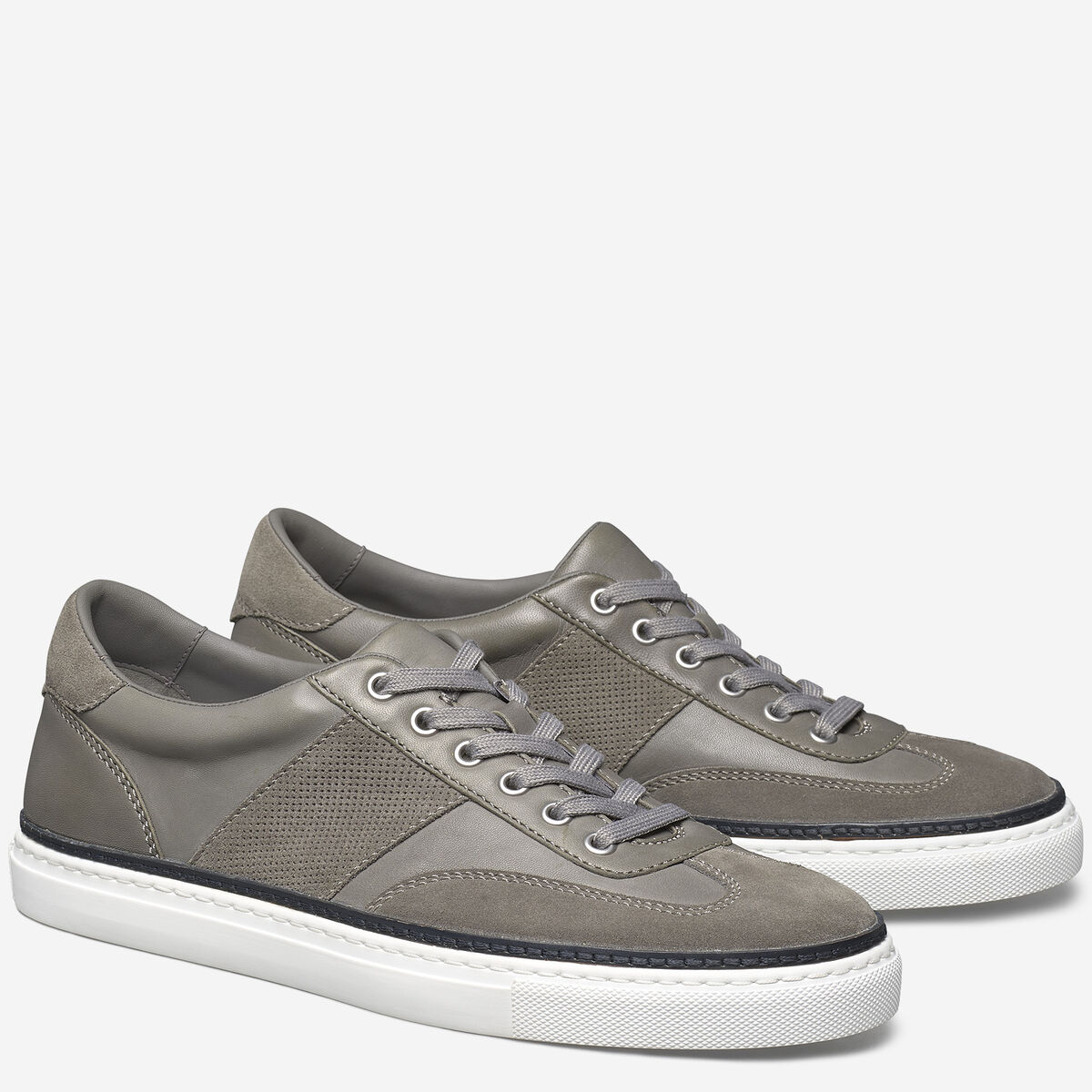 Casey U-Throat image number null