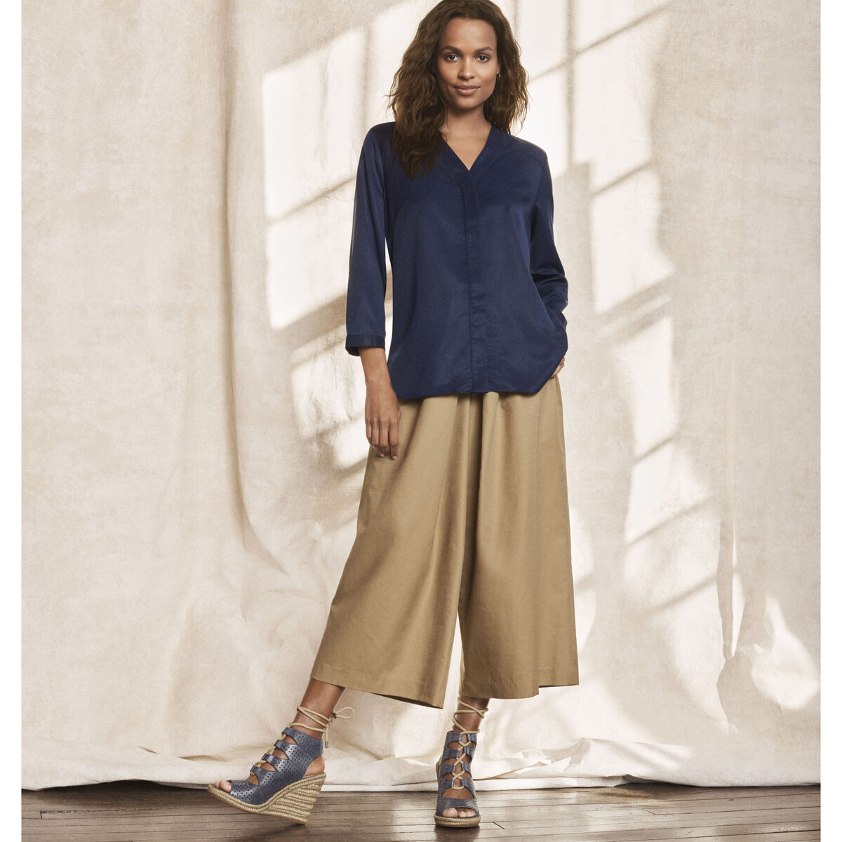 Mandy Perfed Ghillie Wedge image number null