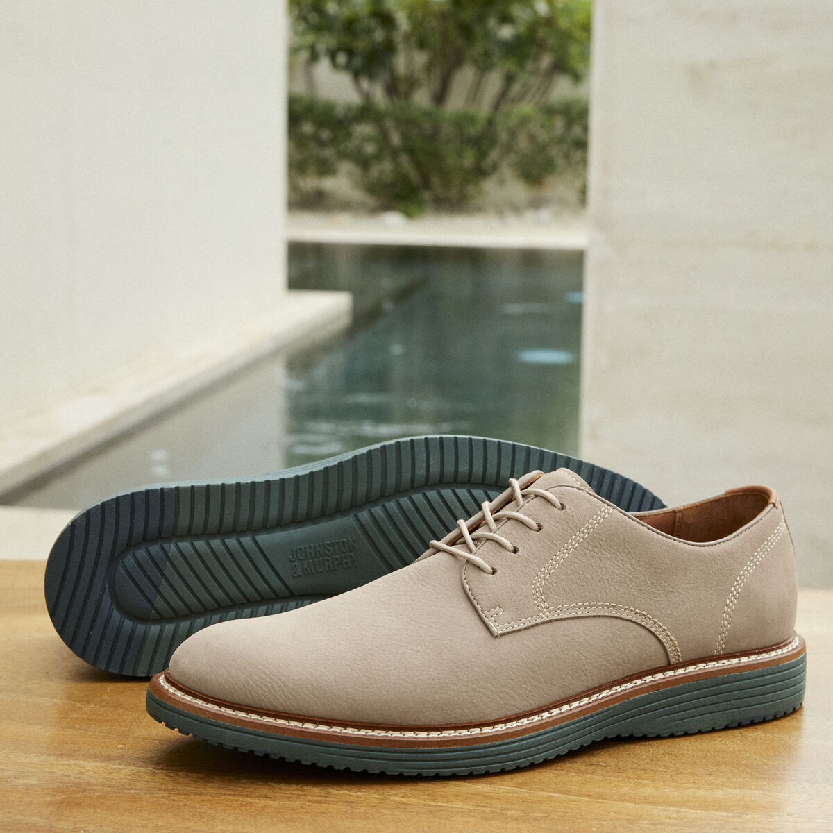 Upton Plain Toe image number null