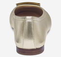 Claire Ornamental Flat image number null