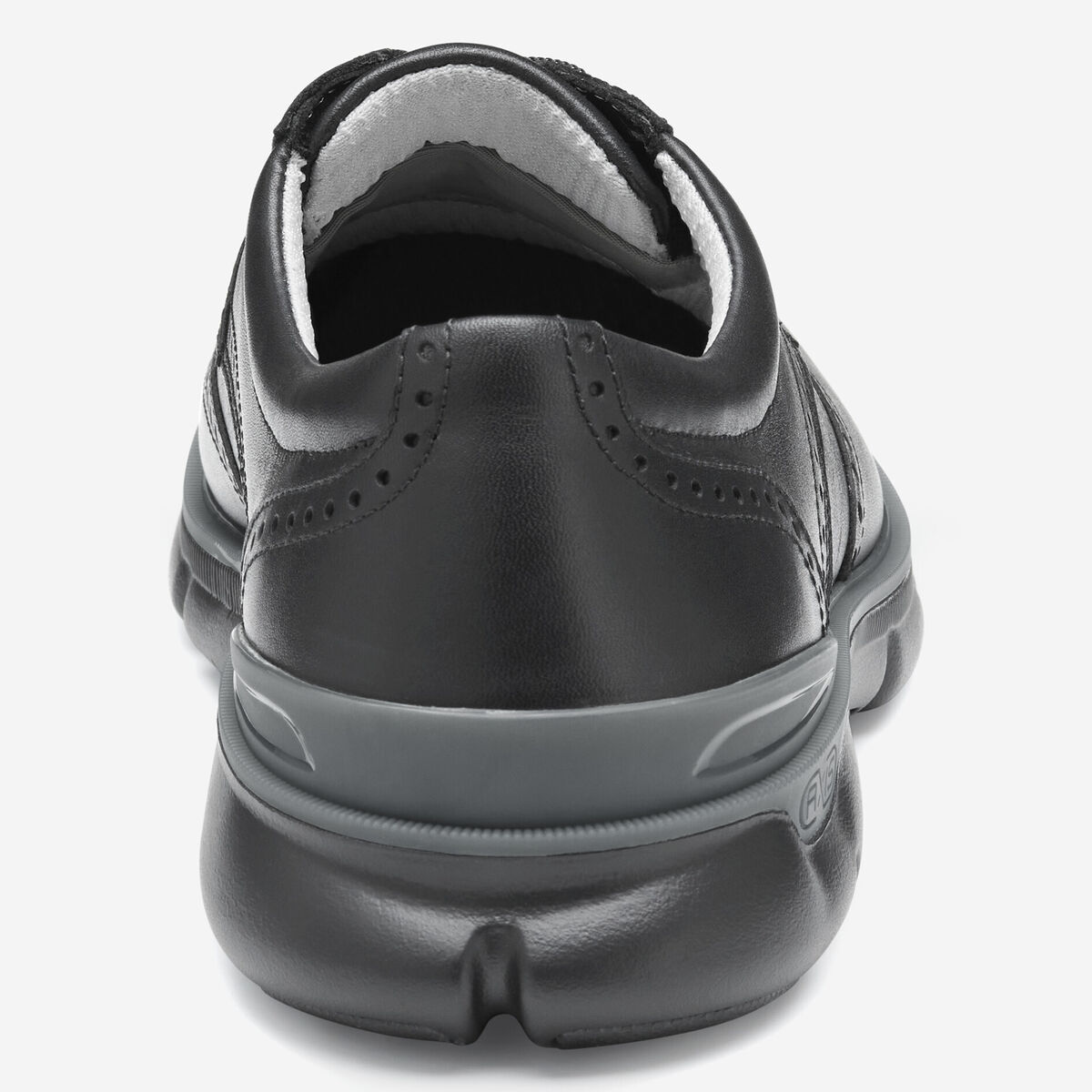 Tanner Wingtip image number null