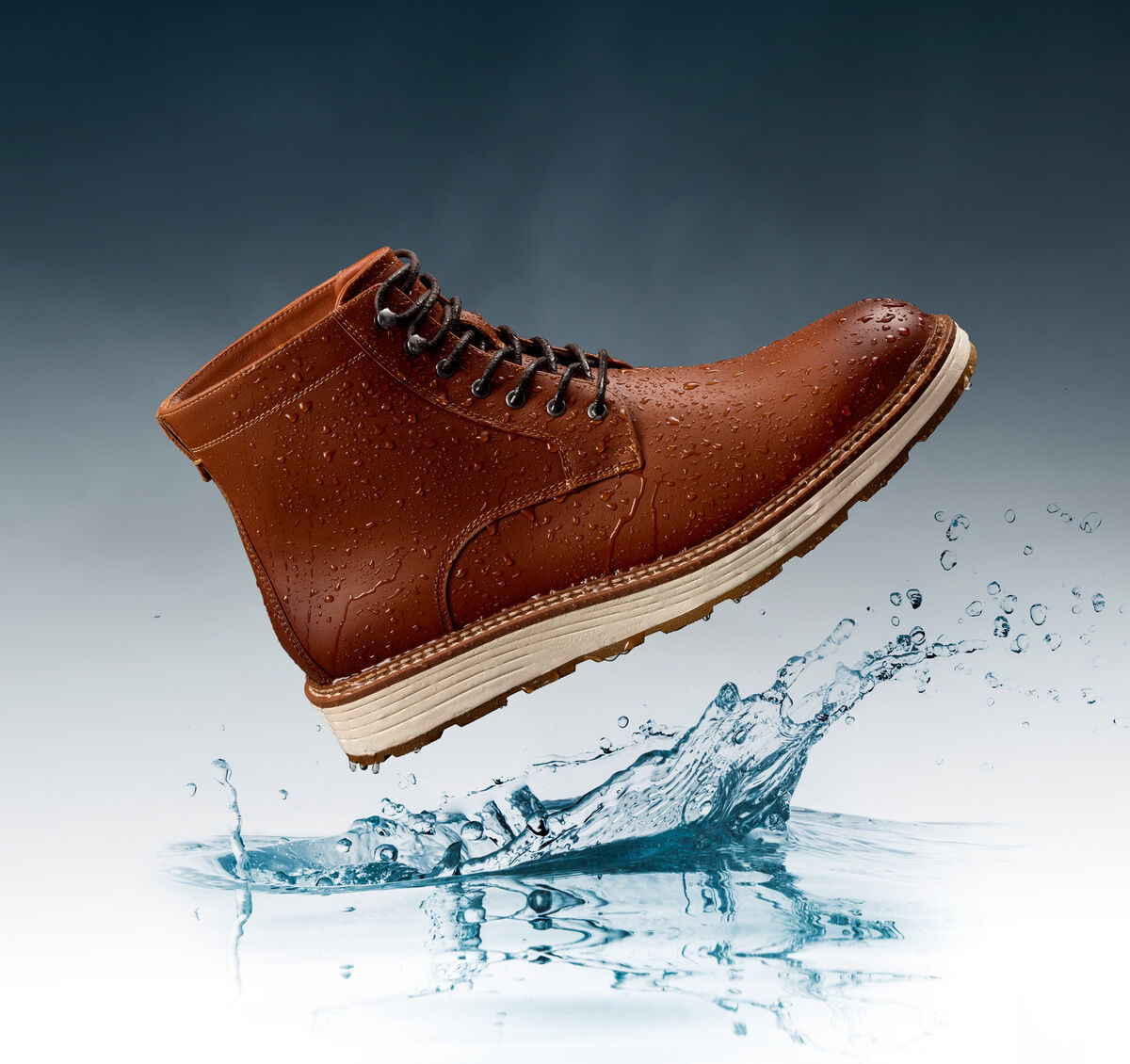 Upton Lug Plain Toe Boot image number null