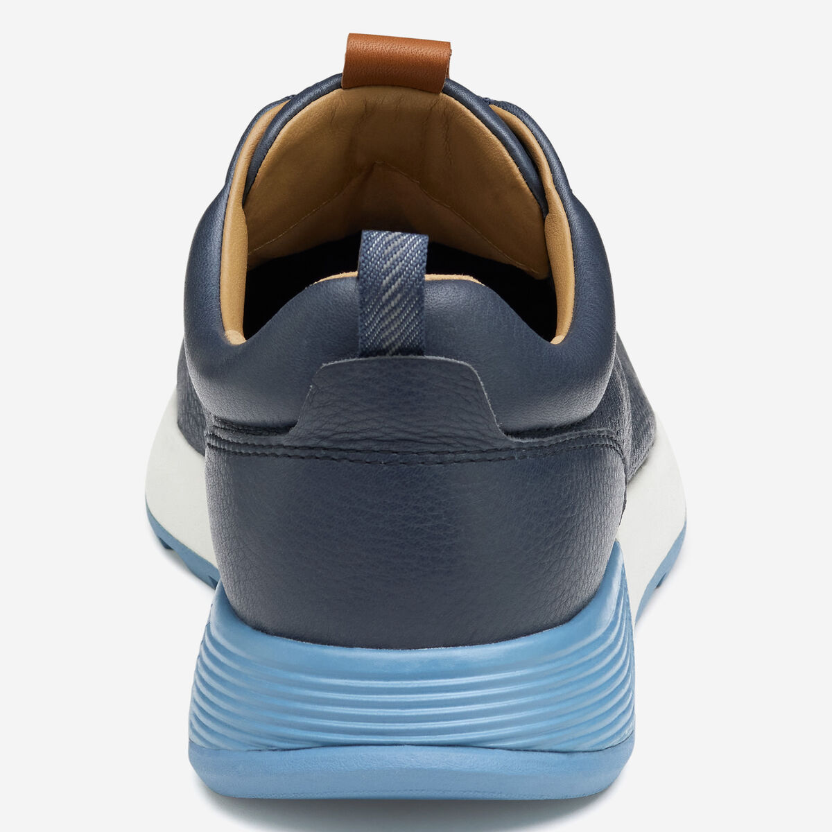 Kinnon Perfed Jogger image number null