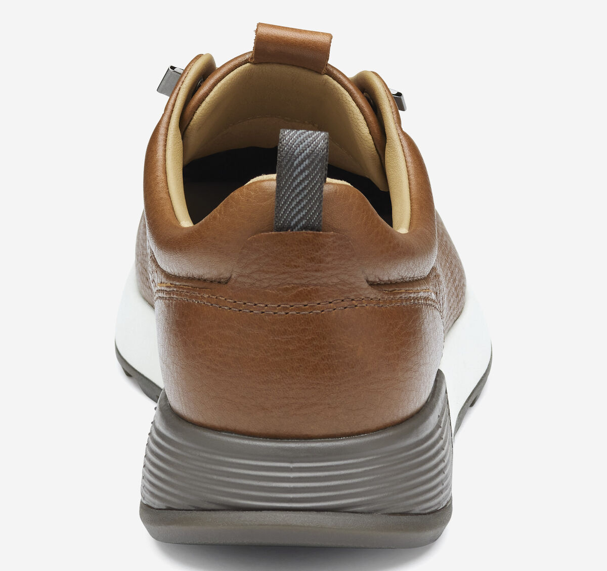 Kinnon Perfed Jogger image number null