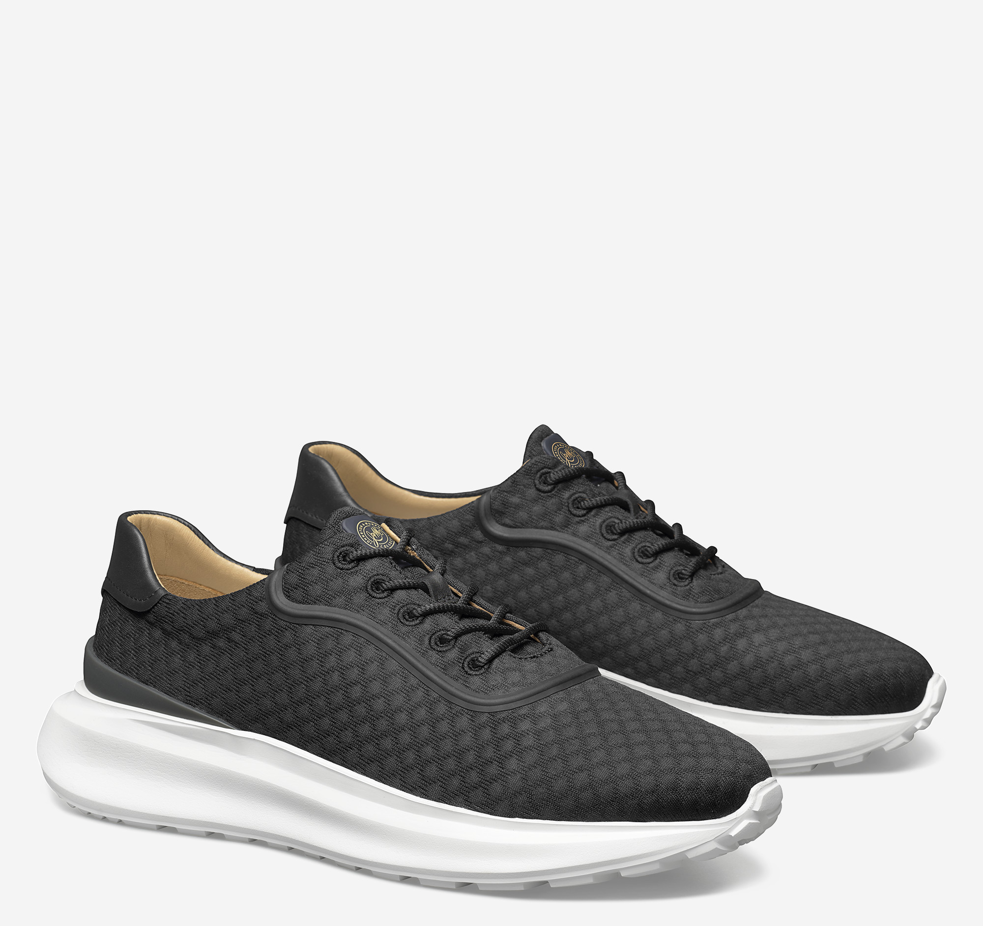 Kenning Knit Trainer image number null