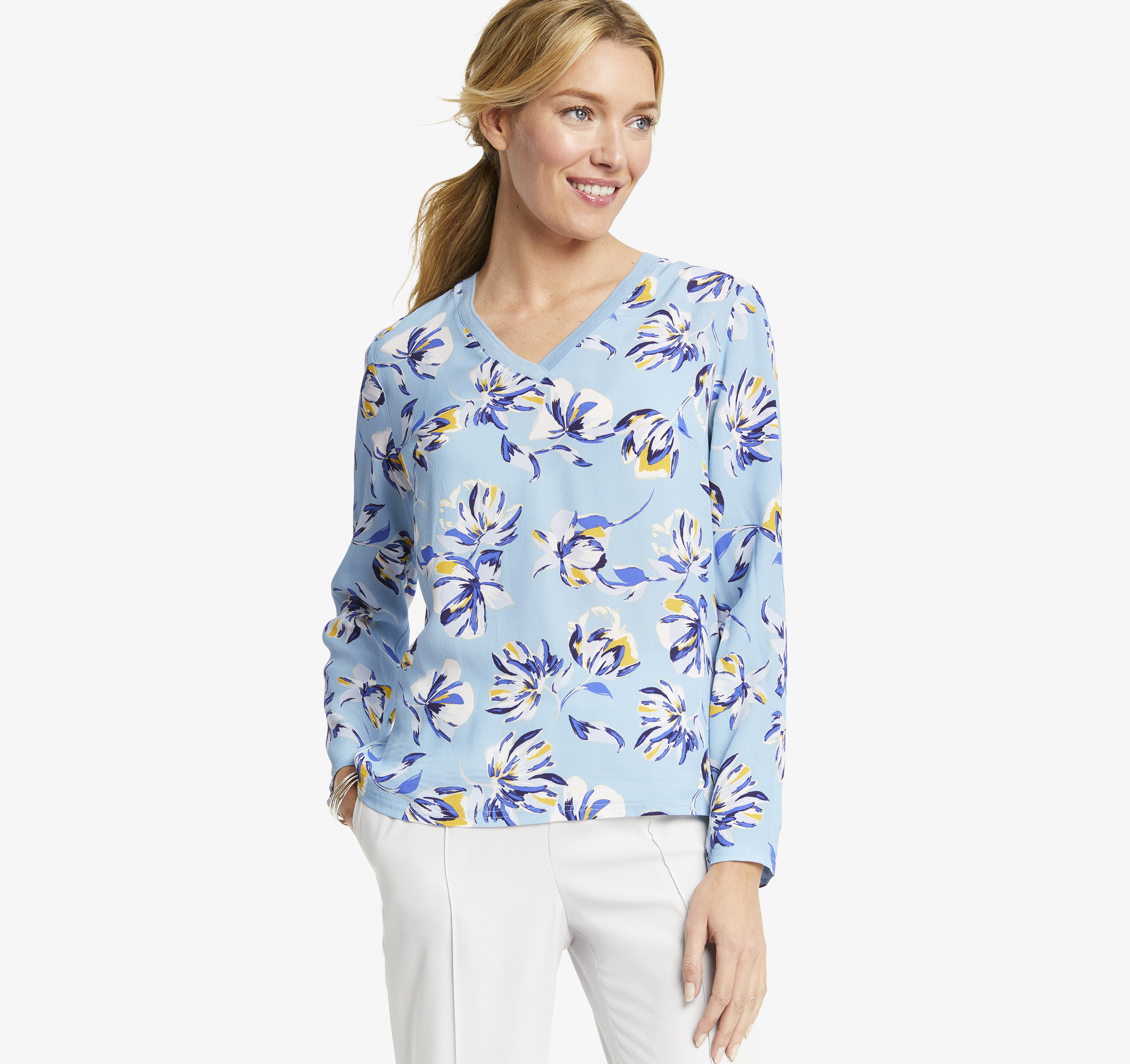 Image of Johnston & Murphy Women's Print V-Neck Top - Light Blue Floral - Size M