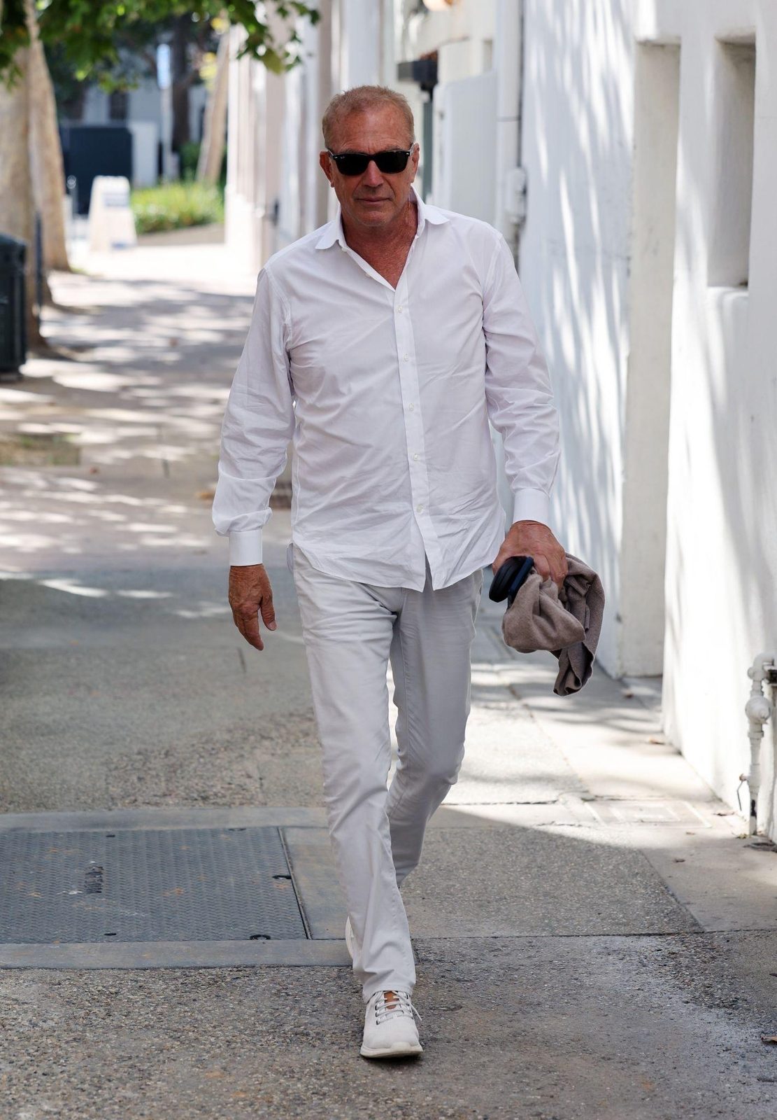 Kevin Costner wearing Johnston & Murphy